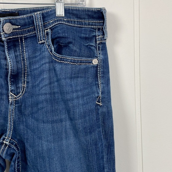 Express Barely Boot Mid Rise Jean Women's 14 Short Five Pocket Styling Comfy - Picture 3 of 14